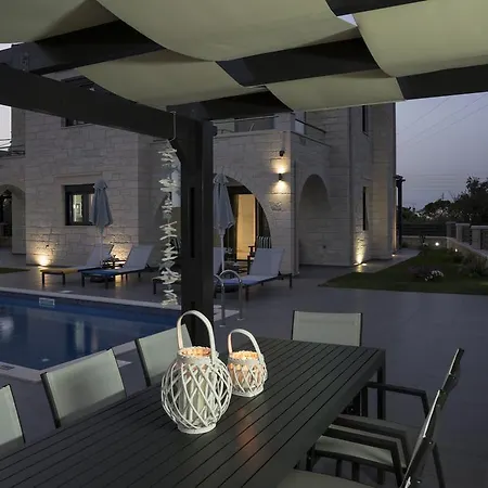 Villa-azalea Villa Almirida